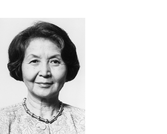 クリエイターのゴッドマザー 小池 千枝 大正5年生－平成26年没 昭和10年 入職 昭和58年－平成3年 文化服装学院長